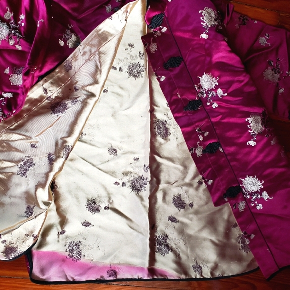 Traditional Silk Chinese Shirt - Picture 5 of 5